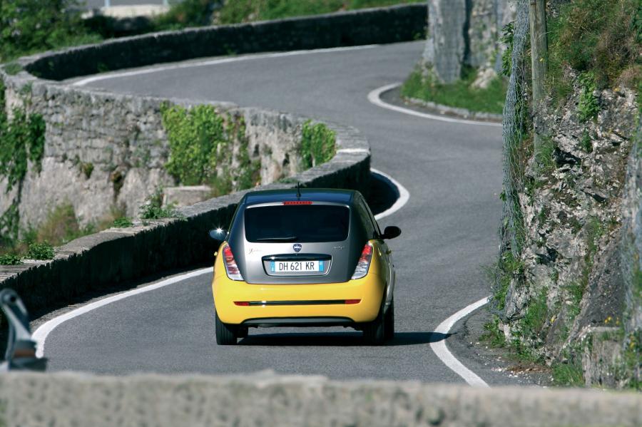  Lancia Ypsilon Sport by MomoDesign (843) 2007 года  (фото 54 из 69)